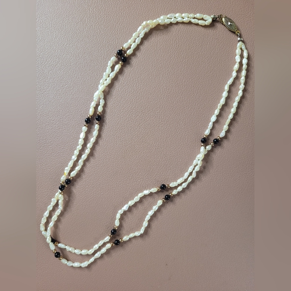 Vintage Freshwater Pearl & Onyxbead Double String Neacklace